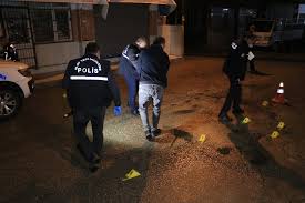 Adana Da Silahli Saldiri 2 Yarali Adana Haberleri
