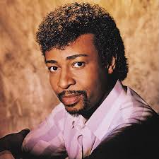 Happy Birthday Eddie Kendricks of The Temptations (later dropped the "s"  from his name) . Eddie left the group in 1971. (died 1992) 12/17