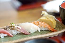 Di indonesia sendiri sushi sudah dimodifikasi dengan cita rasa khas nusantara agar pada tahun 1820 seorang pria yang bernama hanaya yohei yang baru saja pindah di edo membuka kedai sushi pertama di distrik ryogoku, edo. Takumi Robata And Sushi Senayan Jakarta Sharon Loh