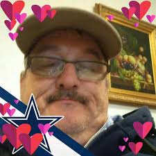 Deaf musician shares guitar playing experience and passion