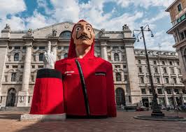 Хесус кольменар, алекс родриго, алехандро бассано и др. Adeevee Only Selected Creativity Netflix La Casa De Papel Piazza De Papel