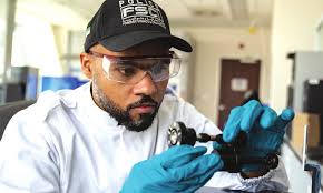 In line with directives of Sheikh Mohamed, UAE's third aid ship arrives at  Latakia Port