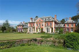 Trulia.com provides comprehensive school and neighborhood information on homes for sale in your market. Country Houses Estates For Sale In 2021 Tatler