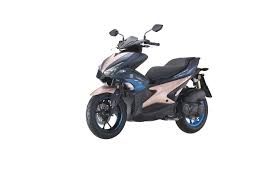 Compare yamaha nvx vs yamaha y15zr at zigwheels. Edisi Doxou Untuk Y15zr Dan Nvx 155 Beri Lebih Kelainan Motoqar