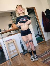 Steezytour Blowjob - Explicit Encounter with Missy