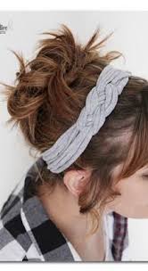 T Shirt Headbands How To Make A Knotted Headband With T Shirt Yarn Diy Hairstyles Diy Hair Accessories T Shirt Yarn