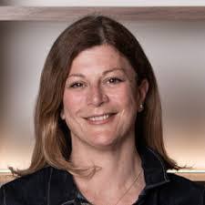 Jana Curry's Instagram, Twitter & Facebook