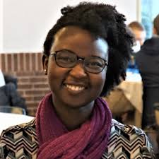 Lois Hammond's Instagram, Twitter & Facebook