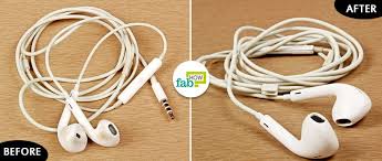 Earbud parts can be cleaned separately and it is advisable to start with the nozzle, ear tips, and sleeves. How To Clean Earbuds Remove Wax And Disinfect The Wires Fab How