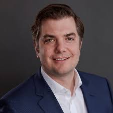 Alan Benjamin's Instagram, Twitter & Facebook