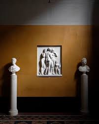 God Sending Light To The Most Beautiful Creations Thorvaldsens Museum Designed By Michael Gottlieb Bindesboll 1837 18 Decoration Maison Decoration Maison