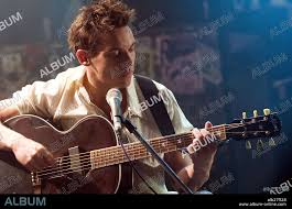 JONATHAN RHYS MEYERS in AUGUST RUSH, 2007, directed by KIRSTEN SHERIDAN.  Copyright CJ ENTERTAINMENT/ODYSSEY ENTERTAINMENT/SOUTHPAW ENTERTAINMEN /  GENSER, ABBOT. - Album alb27528