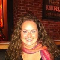 Sarah Hinkle's Instagram, Twitter & Facebook