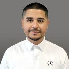 Carlos Cutler's Instagram, Twitter & Facebook