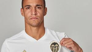 Rodrigo junqueira dos reis santoro. Transfer Market Valencia Valencia Will Sign Another Forward If Rodrigo Leaves Marca In English