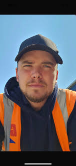 Hi all, wondered if anyone could please help. I'm looking for a cheap car  as mine has completely broken with costly repairs so looking for something  to get to work