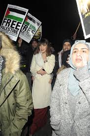 Muslim supermodel bella hadid has received millions of likes and support from fellow influencers after condemning israeli colonization, ethnic cleansing and occupation of palestine in a series of. 5 Times Bella Hadid Spoke Out In Support Of Palestine Bella Hadid Palestine Hadid