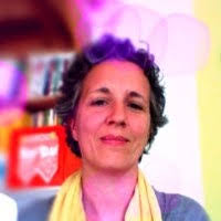 Jenny Collette's Instagram, Twitter & Facebook