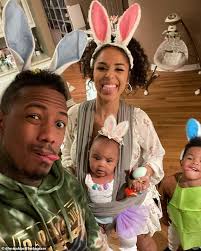 It has been reported that nick is currently dating model jessica white after his divorce from mariah jessica is completely smitten over nick between his personality and good looks, a close source. Awvfpyzxnvgvzm