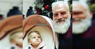 We did not find results for: Toronto Mall Is Home To The World S Sexiest Santa But He S There With A Mission Littlethings Com