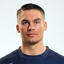 Travis Dylan's Instagram, Twitter & Facebook