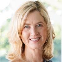 Angela Mchugh's Instagram, Twitter & Facebook