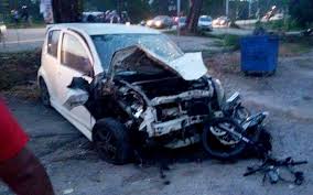 Leaving the scene of an accident is against the law. Father Tries To Take Blame For Son After 3 Die In Crash Free Malaysia Today Fmt