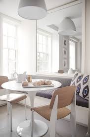 white kitchen banquette salle a manger coin salle a manger banc salle a manger