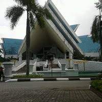 Presiden jokowi buka puasa bersama wartawanhari kesembilan di bulan ramadan 1440 h diisi oleh presiden joko widodo dengan bersilaturahmi sekaligus berbuka. Istana Budaya Theater In Kuala Lumpur