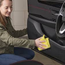 Cleaning your car is quick and easy when you know these 20 clever car cleaning hacks! Jemako Car Interior Cleaner Set