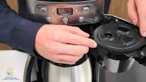 Grind & brew models take whole beans and grind. Cuisinart Dgb 900 Grind And Brew Thermal Coffee Maker Youtube