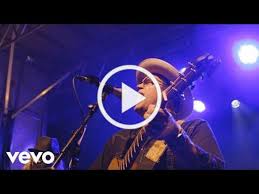 Steep Canyon Rangers Welcome Latest Member Aaron Burdett With A Fitting New  Single, “Deep End”