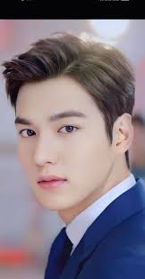 Handsome and cute lee Minho #cr.get_minhoonly