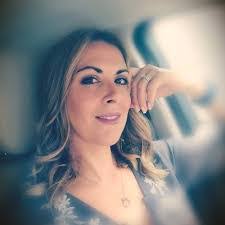 Claudia Matthews's Instagram, Twitter & Facebook