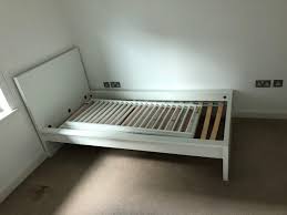 خدمات ليستر Di Twitter سرير مفرد بحالة ممتازة من ايكيا المطلوب 50