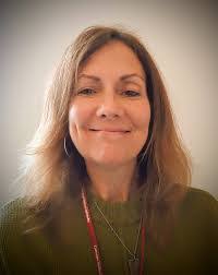 Karen Kirk's Instagram, Twitter & Facebook