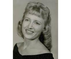 Linda Lambdin's Instagram, Twitter & Facebook