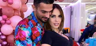 But in his last post on his instagram account, some internet users criticized the couple. Manon Marsault Et Julien Tanti Se Marient Des Marseillais Absents