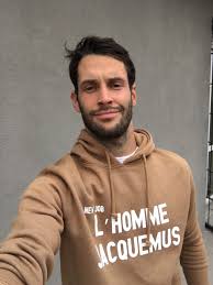 Simon Porte Jacquemus Finally Reveals That Newjob Of His He S Launching Menswear Hipster Mens Fashion Jacquemus Menswear
