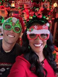 HOLIDAY CRAWL: Elliot and Janice visit Broadway Bar