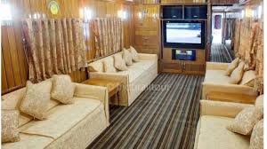 Setiap kereta kami dijaga rapi untuk keselesaan pelangan. Keluarga Besar Mau Mudik Masih Ada Gerbong Ka Wisata Yang Bisa Disewa Kumparan Com