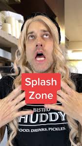 What’s worse than getting splashed with a little dirty dishwater? A night  of getting splashed with dirty dishwater. (Co-write w/ @andrea.kelley)  #serverlife #restaurantlife #ew #bistrohuddy