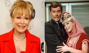 Résultat de recherche d'images pour "barbara eden dream jeannie"