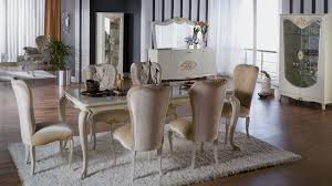 Avangarde Masa Ve Sandalye Modelleri Sik Gorunumu Ile Evinize Farkli Bir Hava Katabiliyor Masa Ve Sandalye Mobilya Yemek Masasi Sandalyesi Mobilya Fikirleri