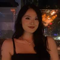 Leanne Hebert's Instagram, Twitter & Facebook