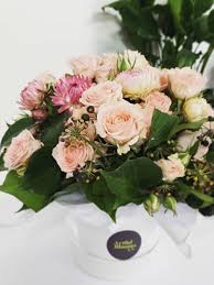 At amazing graze flowers, we offer fresh flower delivery in melbourne. Hat Box Statement Floral Design We Choose The Freshest Flowers