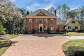 Black exterior shutters work well on virtually any home. What Color Siding Goes With Red Brick Color Combos 2020 Gambrick