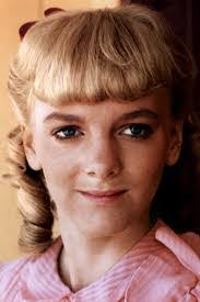 Jennifer Factor's Instagram, Twitter & Facebook