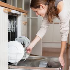 No one wants to leave the comfort of a dinner table surrounded by friends and family to toil away in a kitchen with dirty dishes. The Best Dishwasher The Popular Home