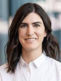 Courtney Quinlan's Instagram, Twitter & Facebook